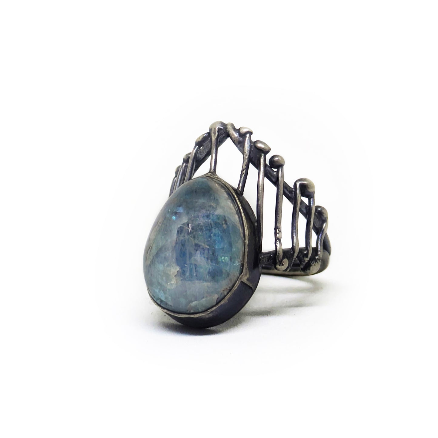 Apatite Silver size 7.5