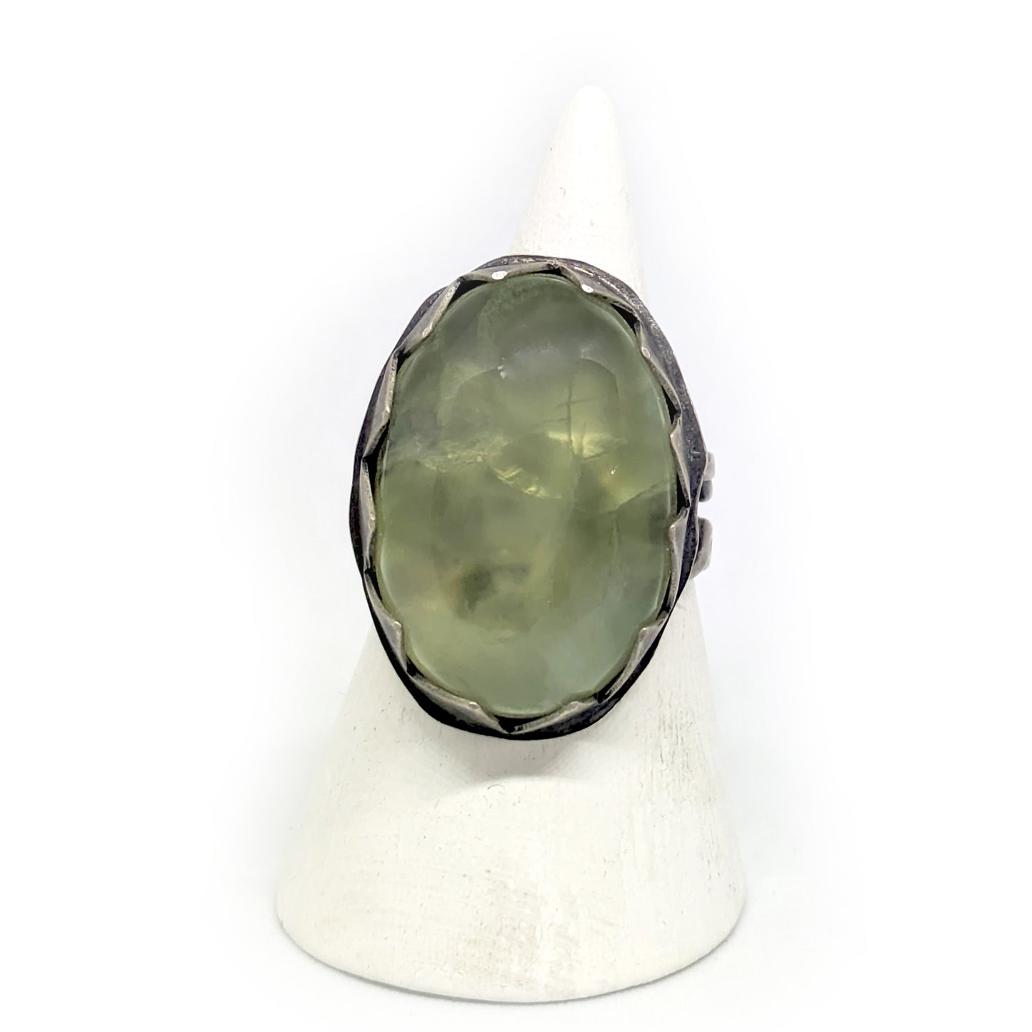 Epidote with Silver Twisted Band size 9